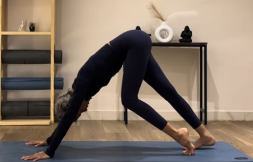 23 دقيقة كلاس يركز على الجسم بالكامل ( تقوية + مرونة + موبلتي ) feel better and let your body be free